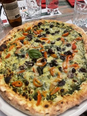 Vegan pesto pizza  at Pizzeria Nana in Barcelona