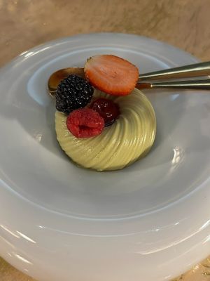 Pistachio cheesecake at Vrindaa in Rome