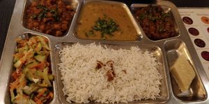  at Buffet Maharani in Montreal