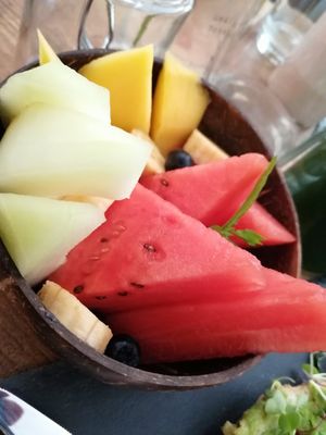 Bol de frutas at Herbivore Plant Based & Fermented Food in Reus