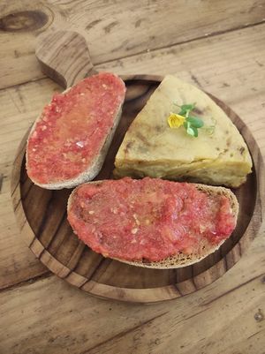  at Herbivore Plant Based & Fermented Food in Reus