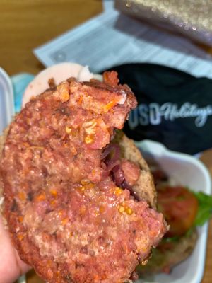 Raw vegan burger at Bamburger in Vicenza