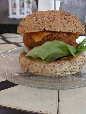 Classic Burger at La Golosa Vegan Vurger in Barcelona