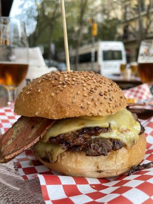 2 vurger extra cheese at La Golosa Vegan Vurger in Barcelona