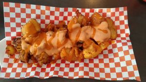 Patates golosas at La Golosa Vegan Vurger in Barcelona