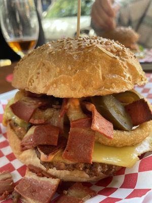 Chis vacon  at La Golosa Vegan Vurger in Barcelona