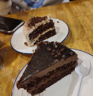  at La Golosa Vegan Vurger in Barcelona