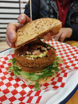  at La Golosa Vegan Vurger in Barcelona