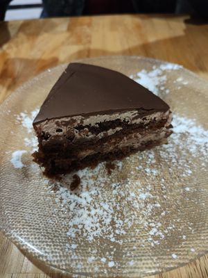  at La Golosa Vegan Vurger in Barcelona