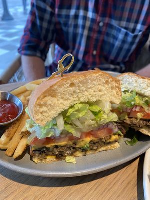 Beyond burger #Veganuary at PLANTA in West Palm Beach