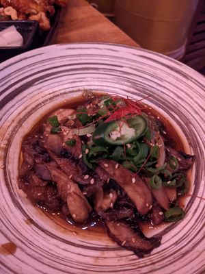 4 bul bossot at Kini in Hamburg