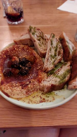 Hummus 🤩 at WIT-LOF in Den Burg