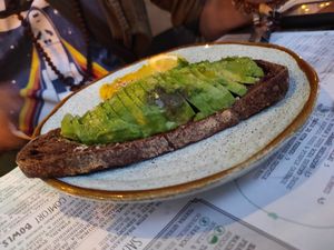Toasts vegan at Nicolau in Porto