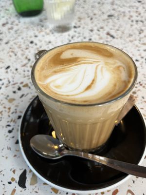 oat latte  at Nicolau in Porto