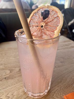 Pink PaNOma  at BomBaai Strandbar in Westkapelle