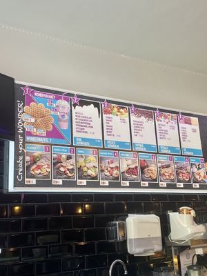 Build your own vegan waffle steps   at Wonder Waffel in Flensburg