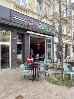 Outdoor seating  at Wonder Waffel in Flensburg