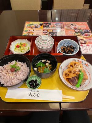 Shojin Gozen Set at Shizenshoku Sunroom in Tokyo