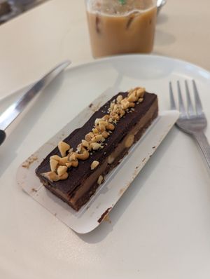 Sneakers vegan cake at The Bakery in Santa Teresa