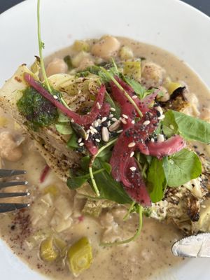 Vegan creamy butter beans and leeks with roast cabbage: delicious    at The Bridge in Langport