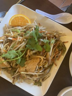   Chow Mein  at Thai Sapa in Springdale