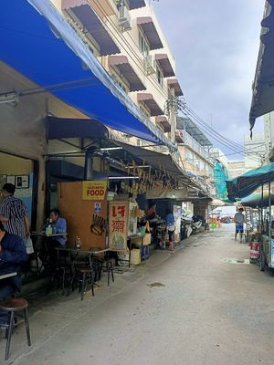  at Nang Aharn Jay in Bangkok