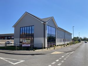 Thrive Selsey at KIND - Coffee & eatery in Chichester