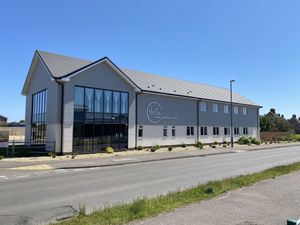 Thrive Selsey at KIND - Coffee & eatery in Chichester