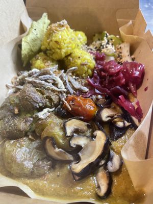 gf vegan rendang  at WakaMama in Central Singapore