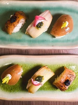 Vegan Sushi 🍣 at WakaMama in Central Singapore