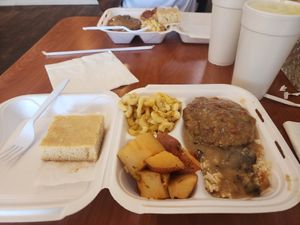 Salisbury steak, mac n cheese, potatoes and cornbread. at Hungry Vegan in Savannah