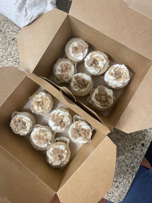   at Glamaris Cakes in San Antonio