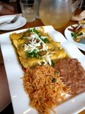 enchiladas are my choice here... red is best at Taco Amigo - 타코 아미고 in Seoul