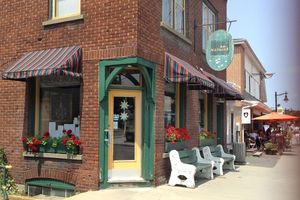 front entrance
1 principale street in Sutton at Au Naturel in Sutton