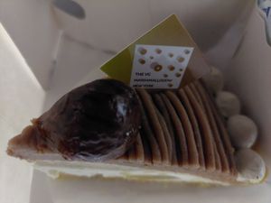 Cake at The Vegan Marshmallooow in Tokyo