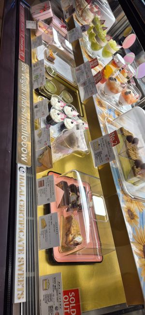 the display at The Vegan Marshmallooow in Tokyo