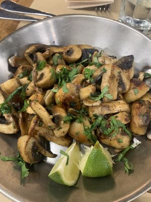 Sauteed mushrooms and garlic at MadMarket in Funchal