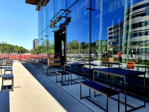 outdoor seating at Hans im Glück in Dusseldorf