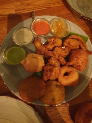 Starter plate at Mahadosa in Hamburg