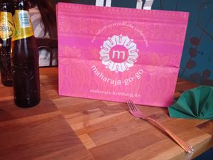 Fancy take away bag. (That one difficult not too miss while on the move)  at Mahadosa in Hamburg