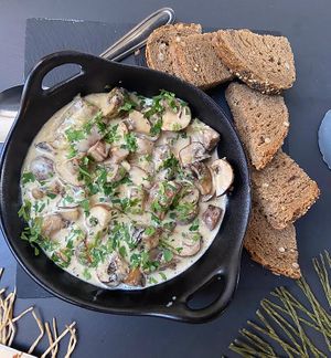 Creamy garlic mushrooms   at Parsley and Thyme in Silves