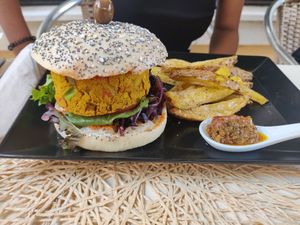 Namaste Burger at Parsley and Thyme in Silves