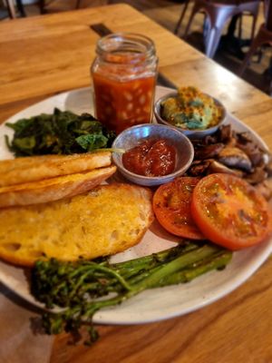 Vegan big Brekky at The Smelter in Wallaroo