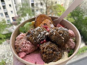 Falafel Bowl   at Mom's Healthy Kitchen in Munich