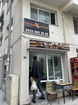 Outside at Dehset Tantuni in Izmir