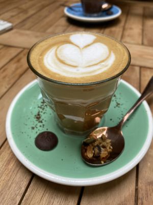 Café con leche de almendras  at Faire Brunch & Drinks in Barcelona