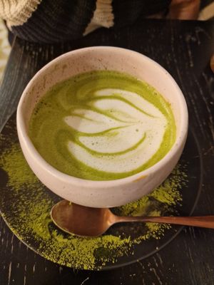 Matcha latte with oat mill at Faire Brunch & Drinks in Barcelona