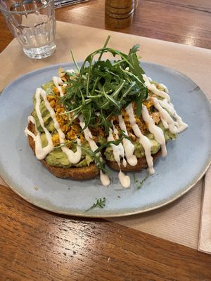 Avo toast with tofu   at Faire Brunch & Drinks in Barcelona