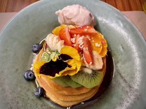 Vegan Pancakes with extra vegan vanilla ice cream   at Faire Brunch & Drinks in Barcelona