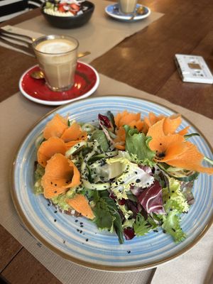 Hummus and avocado toasts   at Faire Brunch & Drinks in Barcelona